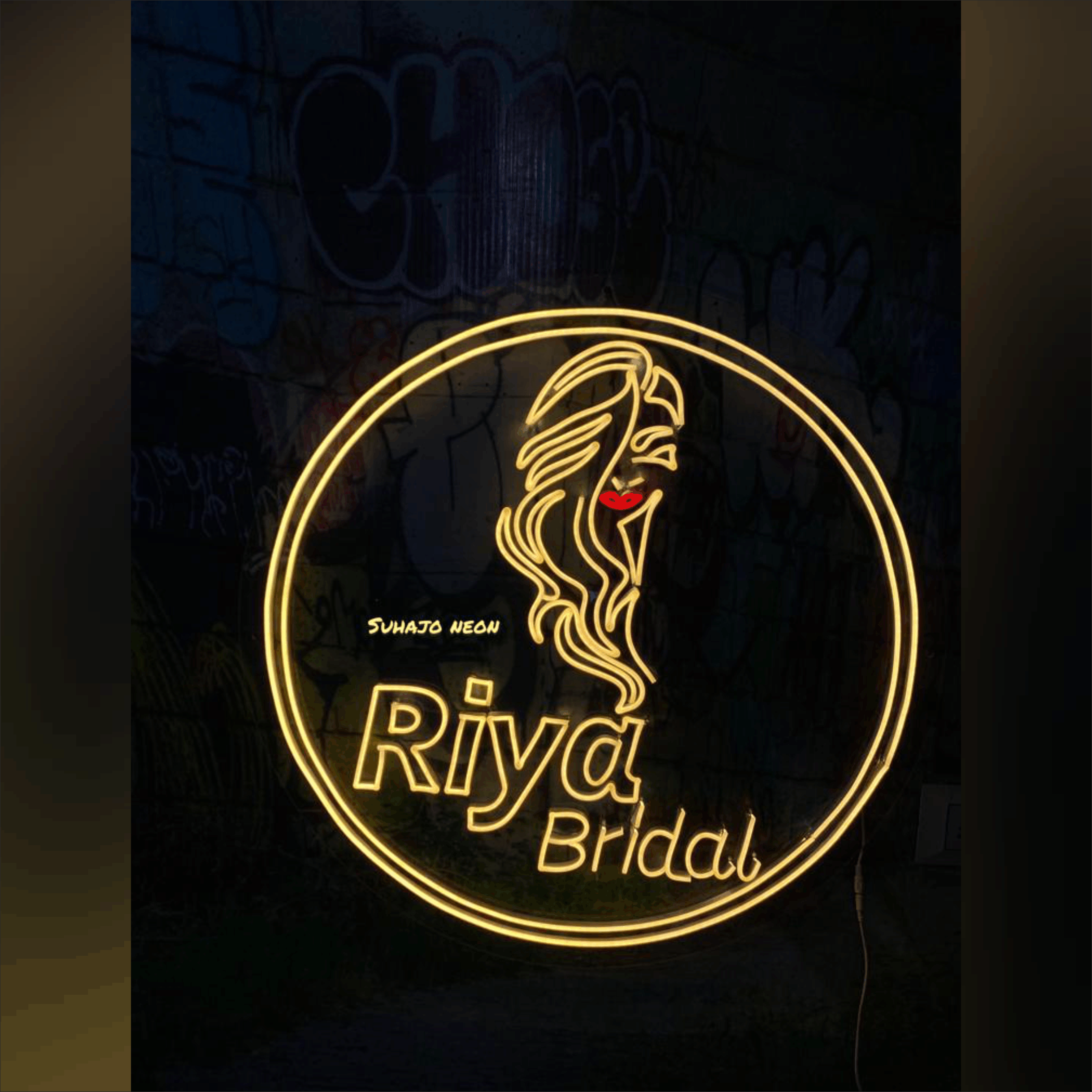 Neon board for beauty shop
